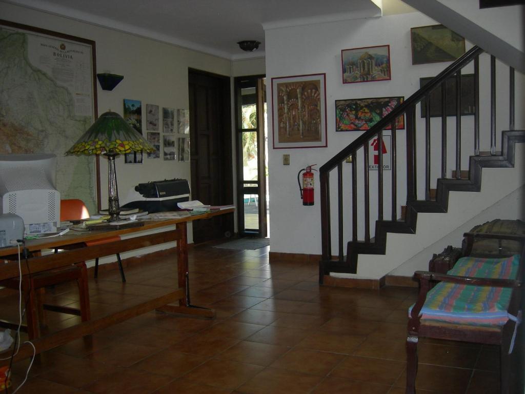 Hostal Los Aventureros Santa Cruz de La Sierra Luaran gambar