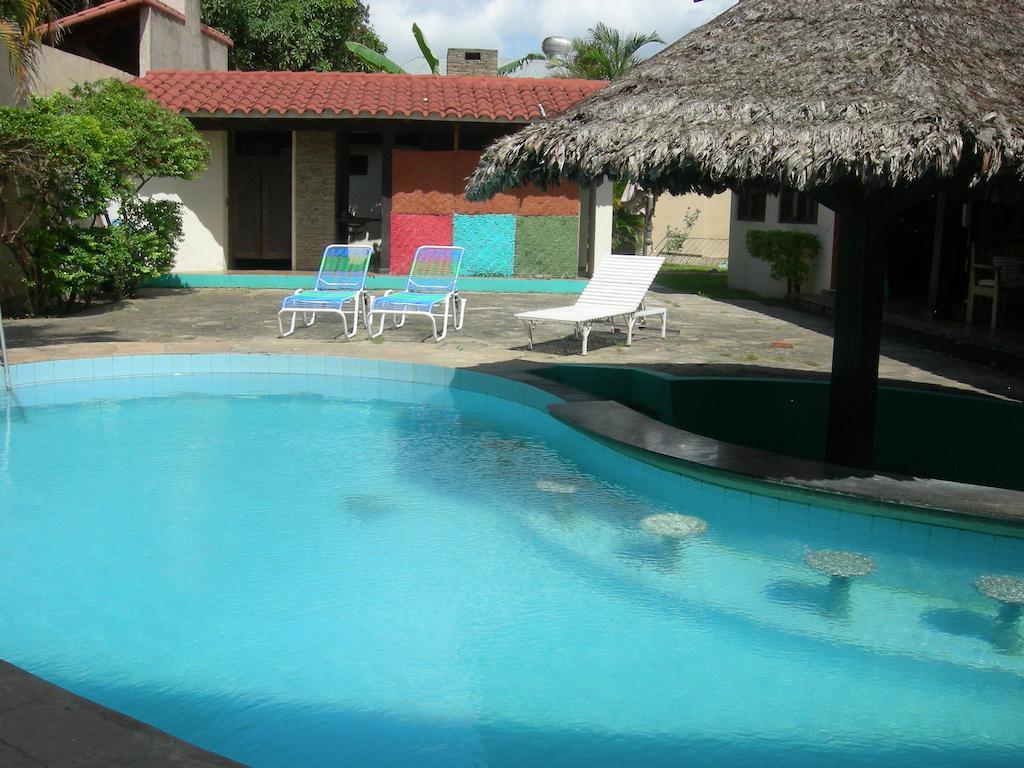 Hostal Los Aventureros Santa Cruz de La Sierra Luaran gambar