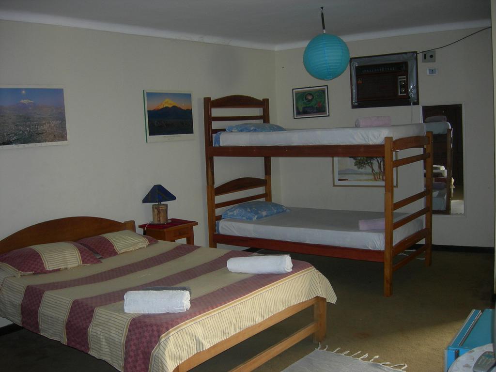 Hostal Los Aventureros Santa Cruz de La Sierra Bilik gambar