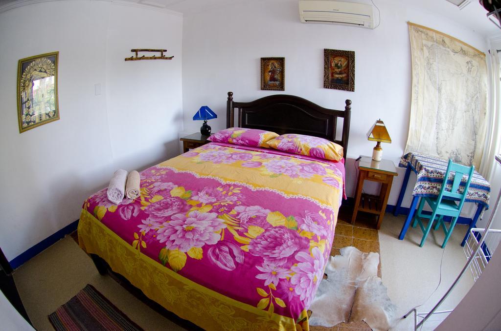 Hostal Los Aventureros Santa Cruz de La Sierra Luaran gambar