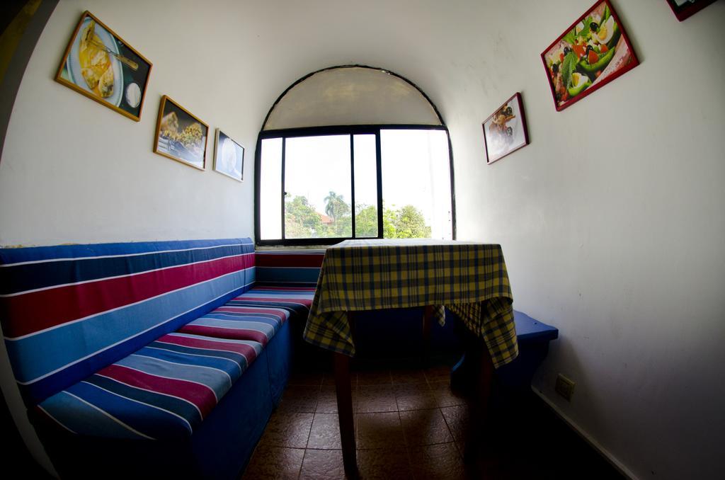 Hostal Los Aventureros Santa Cruz de La Sierra Luaran gambar