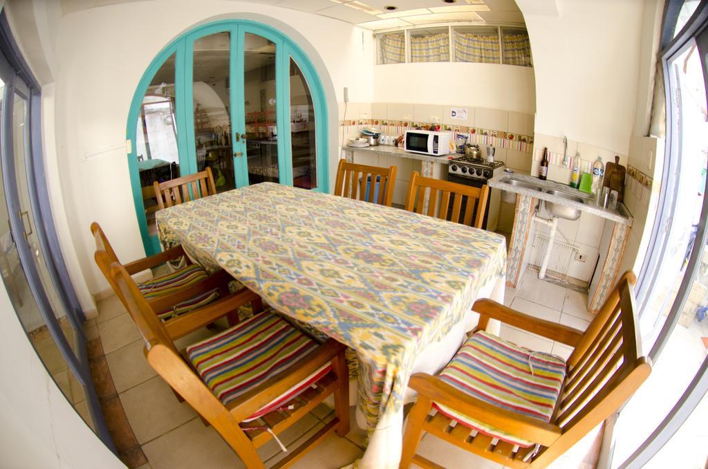 Hostal Los Aventureros Santa Cruz de La Sierra Luaran gambar