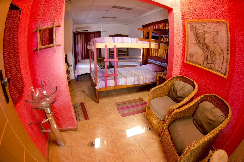 Hostal Los Aventureros Santa Cruz de La Sierra Bilik gambar