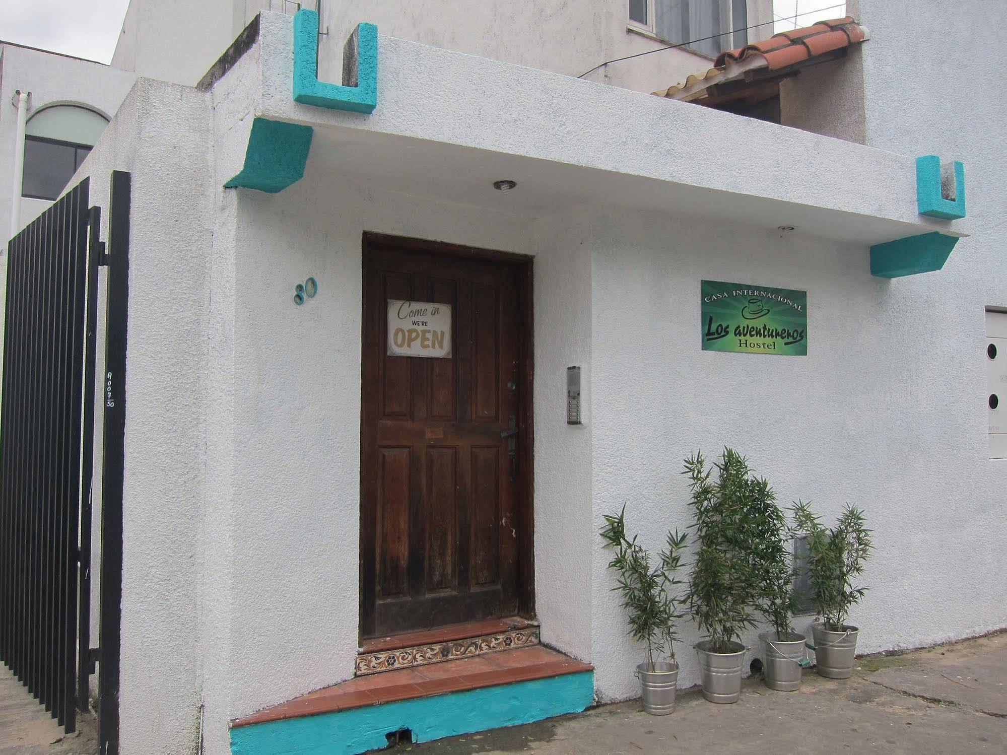 Hostal Los Aventureros Santa Cruz de La Sierra Luaran gambar